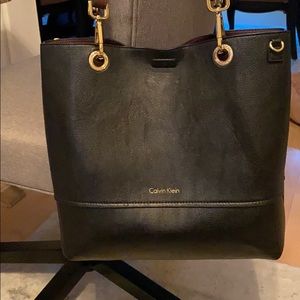 Calvin Klein Reversible Tote bag Black/Maroon